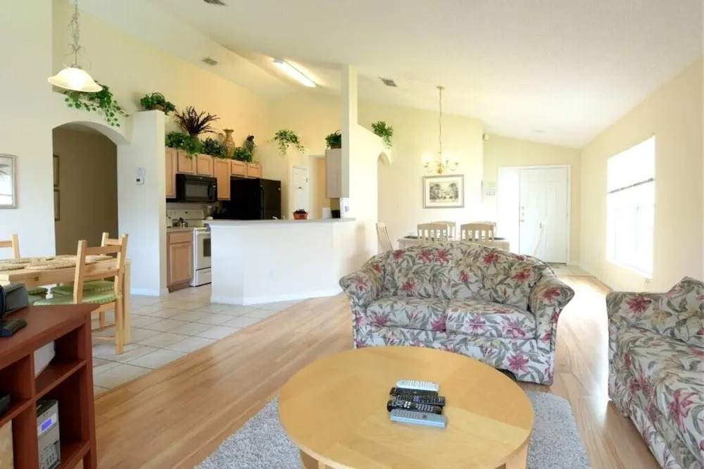 4 Bedroom Home in Emerald Island - 426203