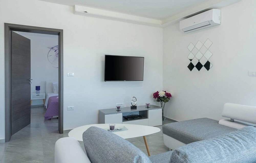 Nice Home in Hreljici With Wifi and 3 Bedrooms