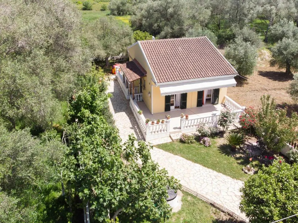 Kariá Holiday Home