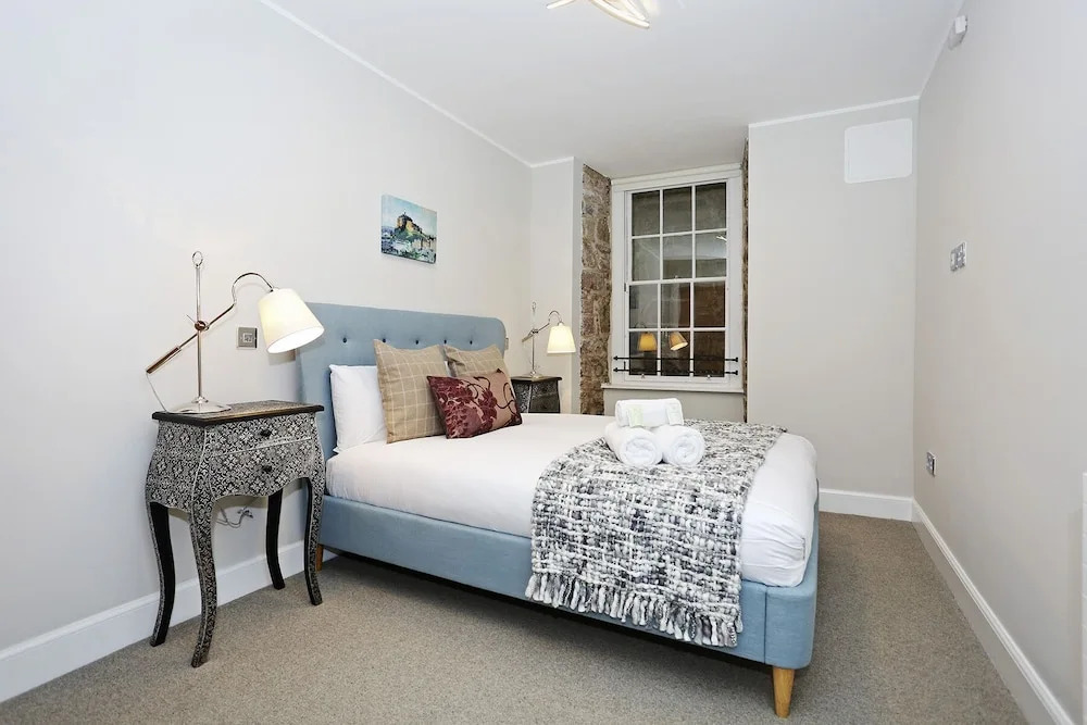 JOIVY Renovated Hidden Gem on the Historic Royal Mile