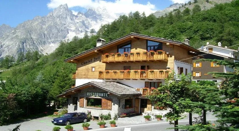 Hotel Chalet Joli