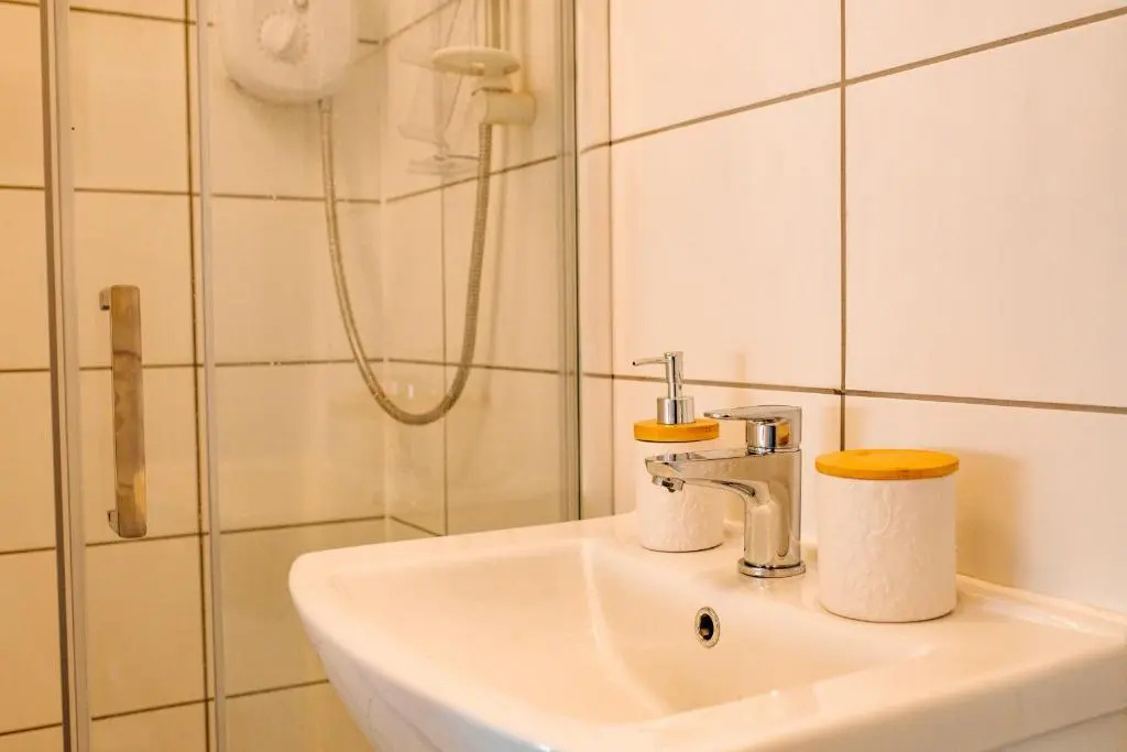 Period 4 storey town house in the heart of Bewdley - Sleeps 6 - Free private parking for 1 car