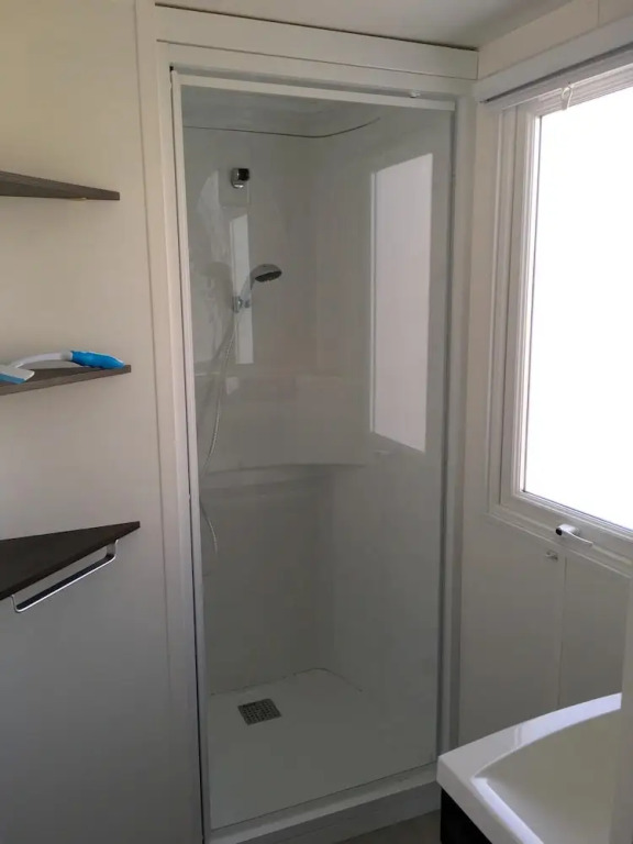 Property With 3 Bedrooms in Les Mathes, With Pool Access and Enclosed