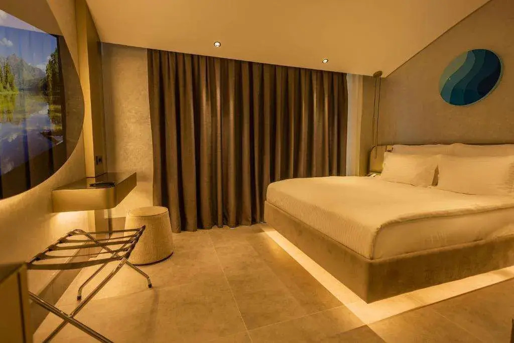 Four Hills Hotel