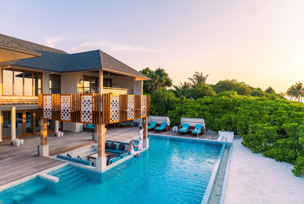 The Signature Collection by Hideaway