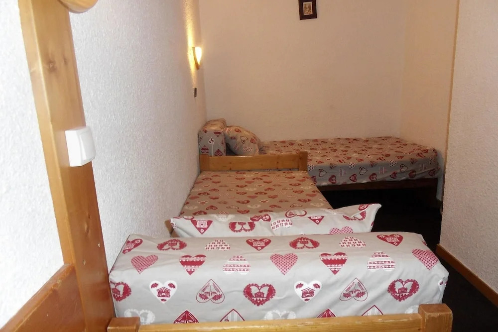 Residence Saintjacques Divisible Studio on Slopes for 4 People of 28 mÂ² Rs202