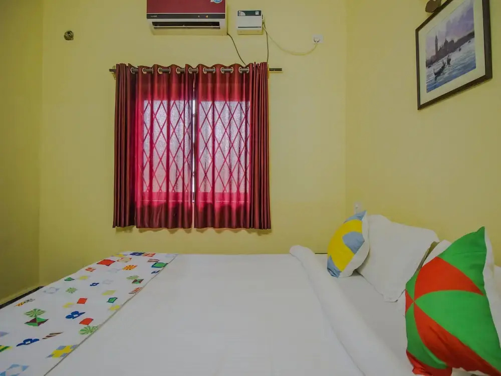Oyo 14181 Home Green View 2bhk Morjim