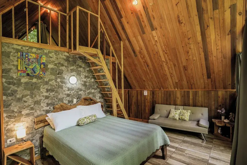 Tityra Lodge