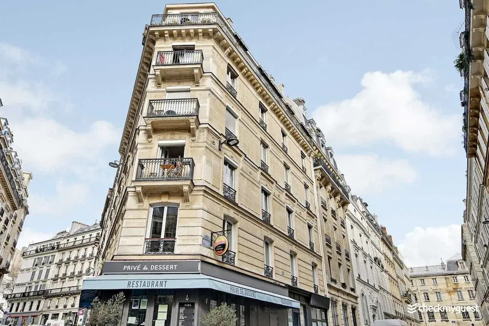 Magnificent Flat - 2br/6p - Champs Elysaes