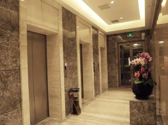 Wanrui Seasons Hotel