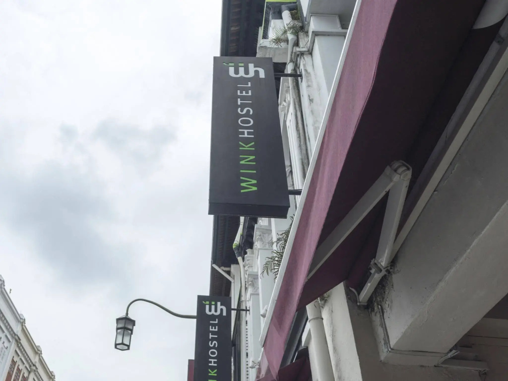 Wink at Mosque Street