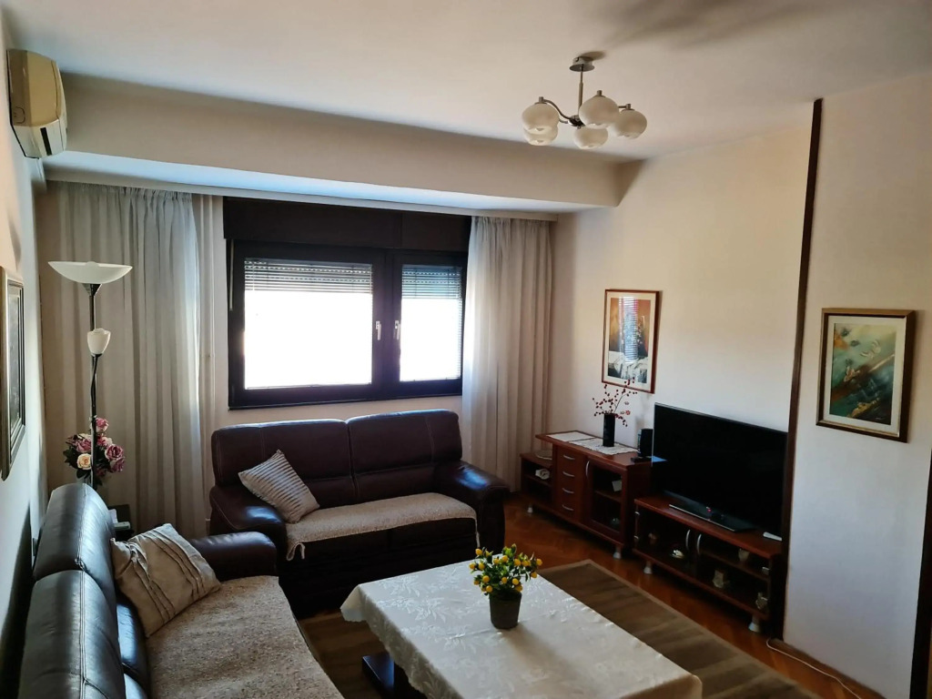 Family Apartment Ivanovic