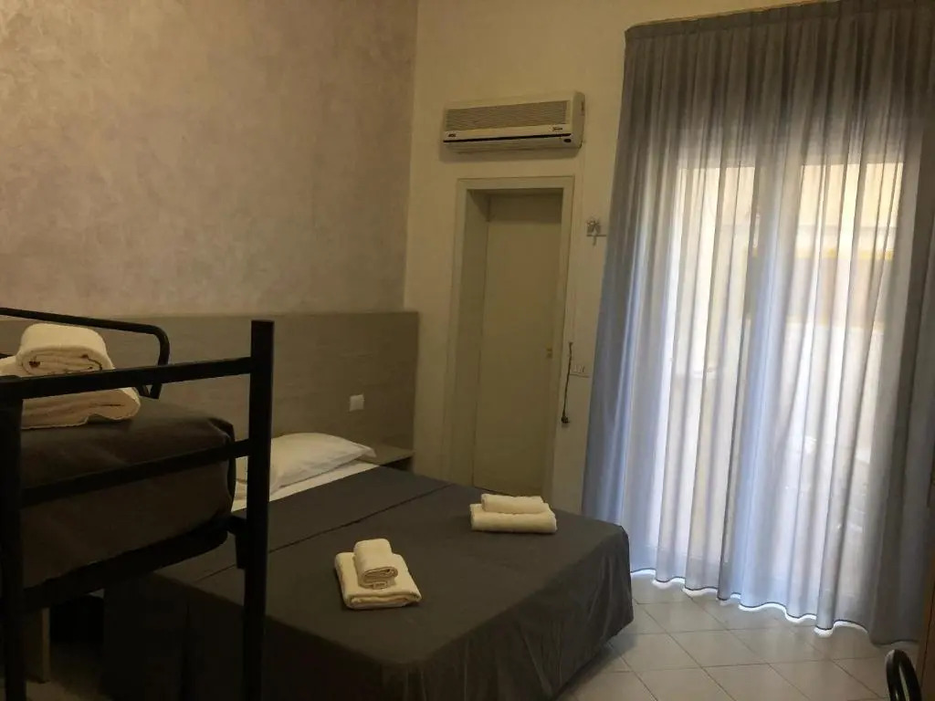 Hotel Marzia con Piscina