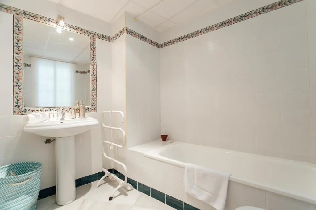 Cozy & Bright 1BD - La Alfalfa