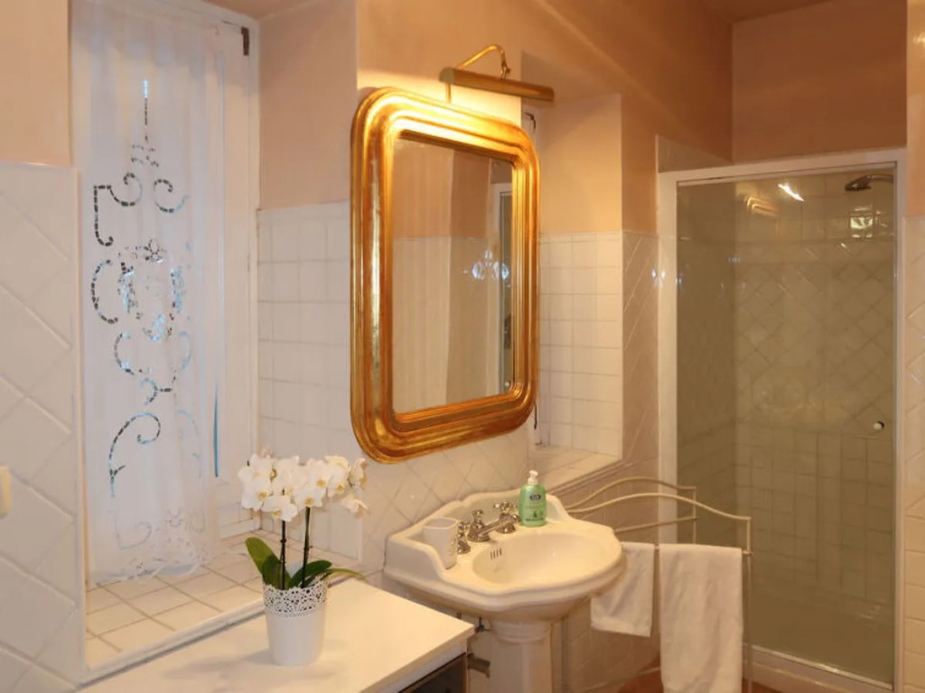 Apartment La Perla del Lago by Interhome