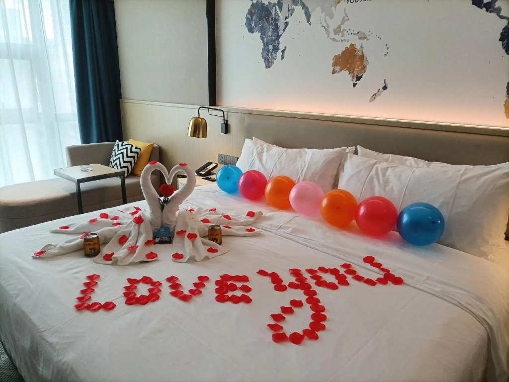 Kyriad Marvelous Hotel (Dongguan Huayang Lake University City Store)