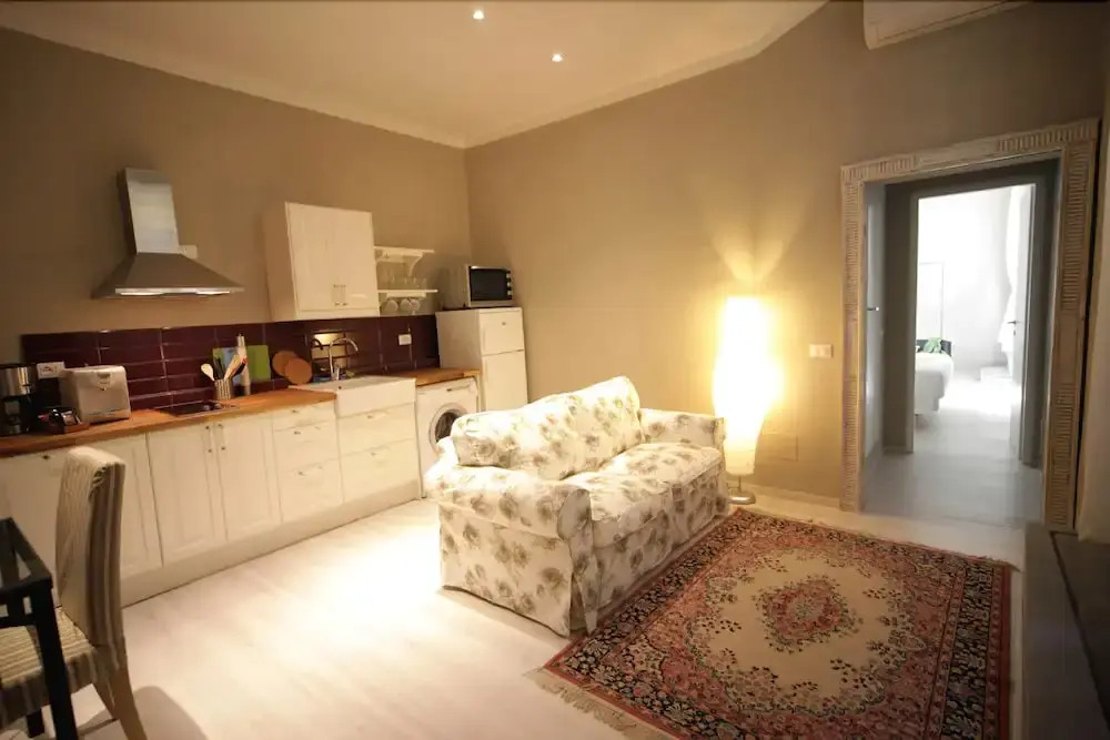 Short Walk to The Duomo Cozy 1BD Apt