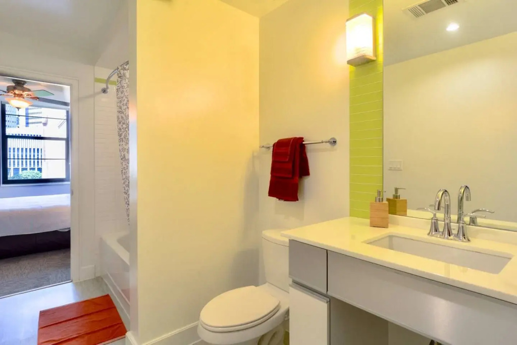 Great Value 2Br Apt In Awesome Location!