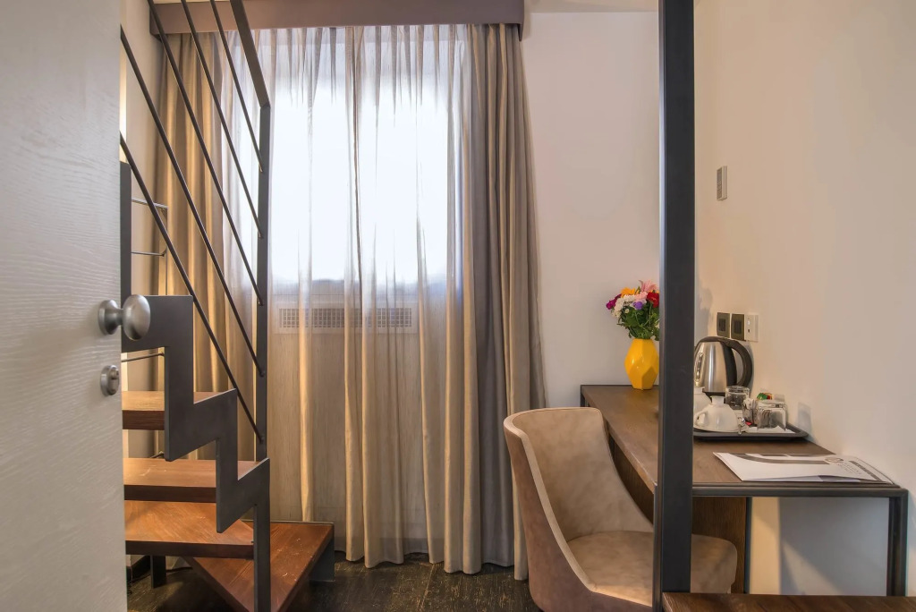 Navona Essence Hotel