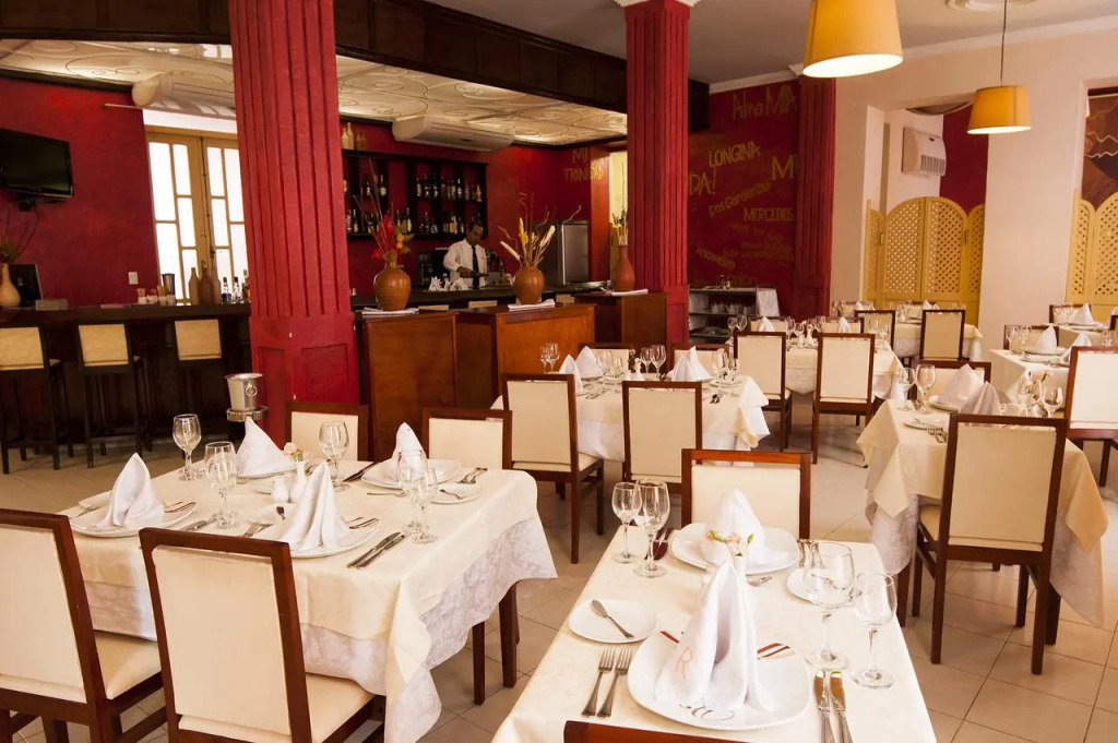 Hotel E La Ronda