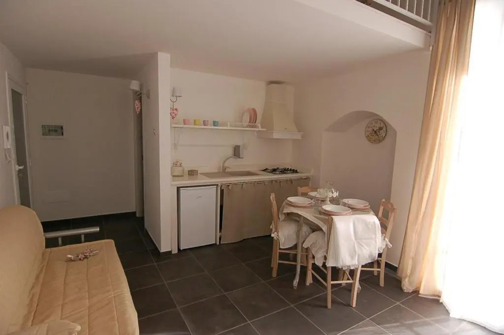 Domus Alba