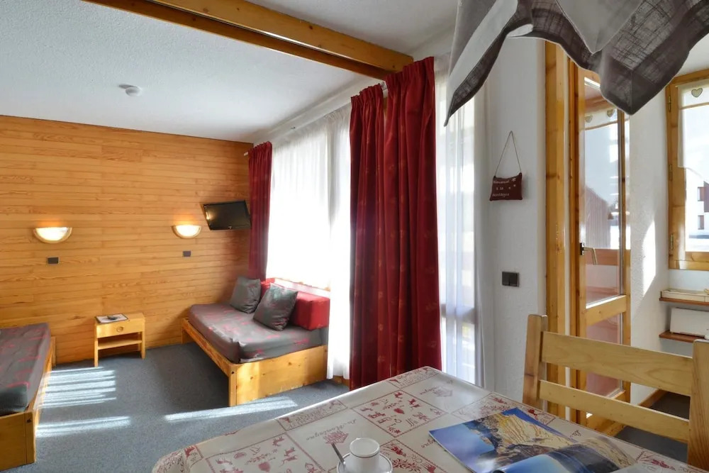 Belle Plagne Studio on the Resort Center for 4 People of 28 mÂ² Be339