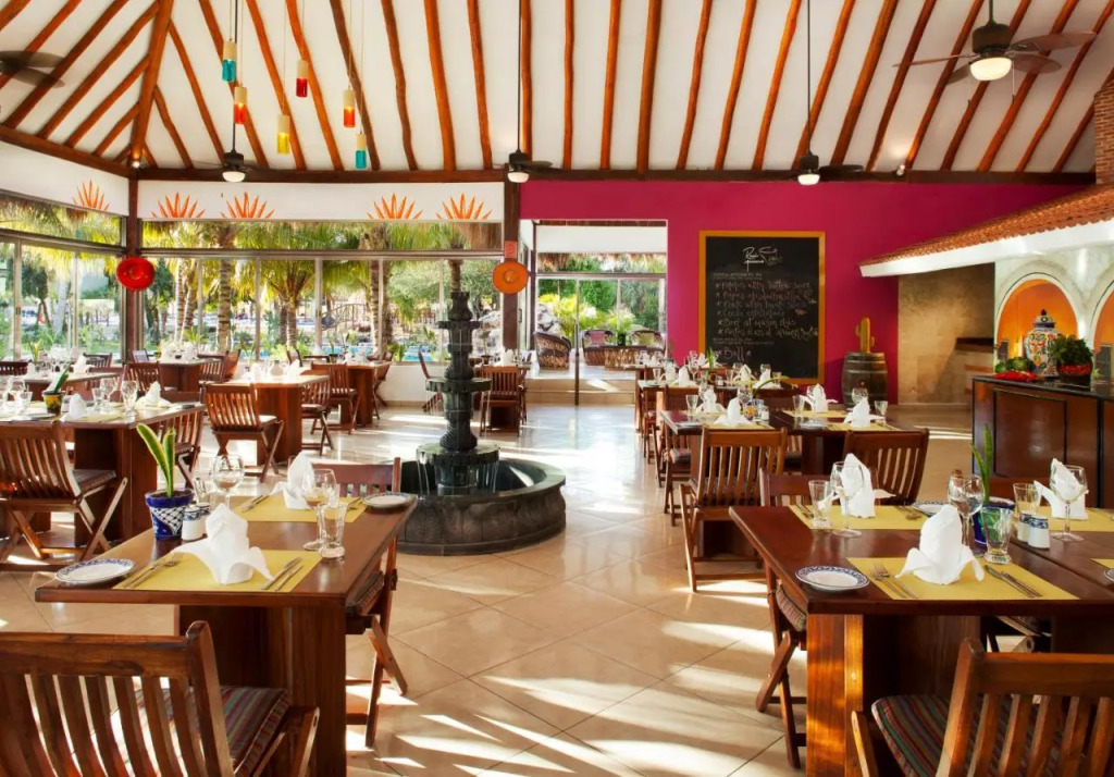El Dorado Casitas Royale 