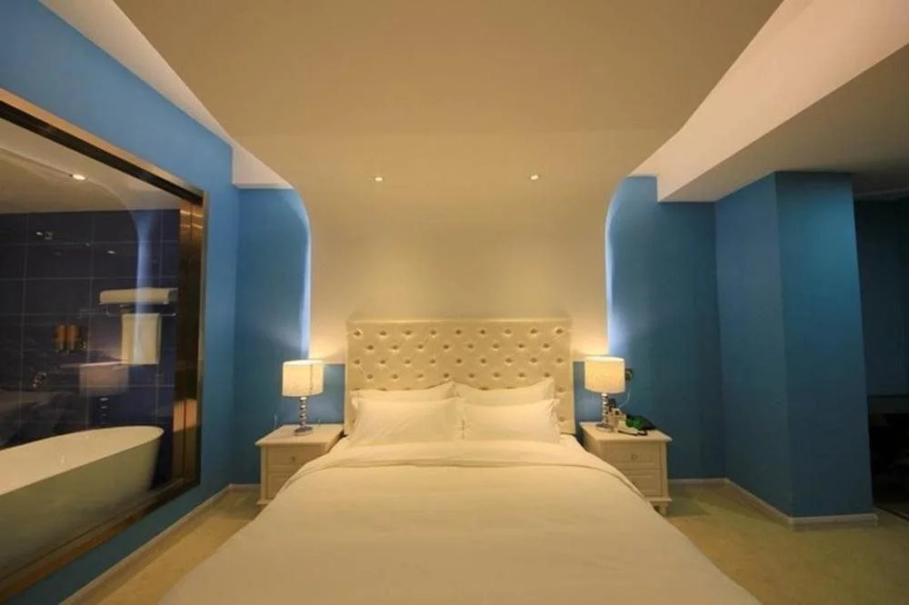 YOUANDME Smart Homestay (Longmen High-speed Railway Station Baolong Plaza)