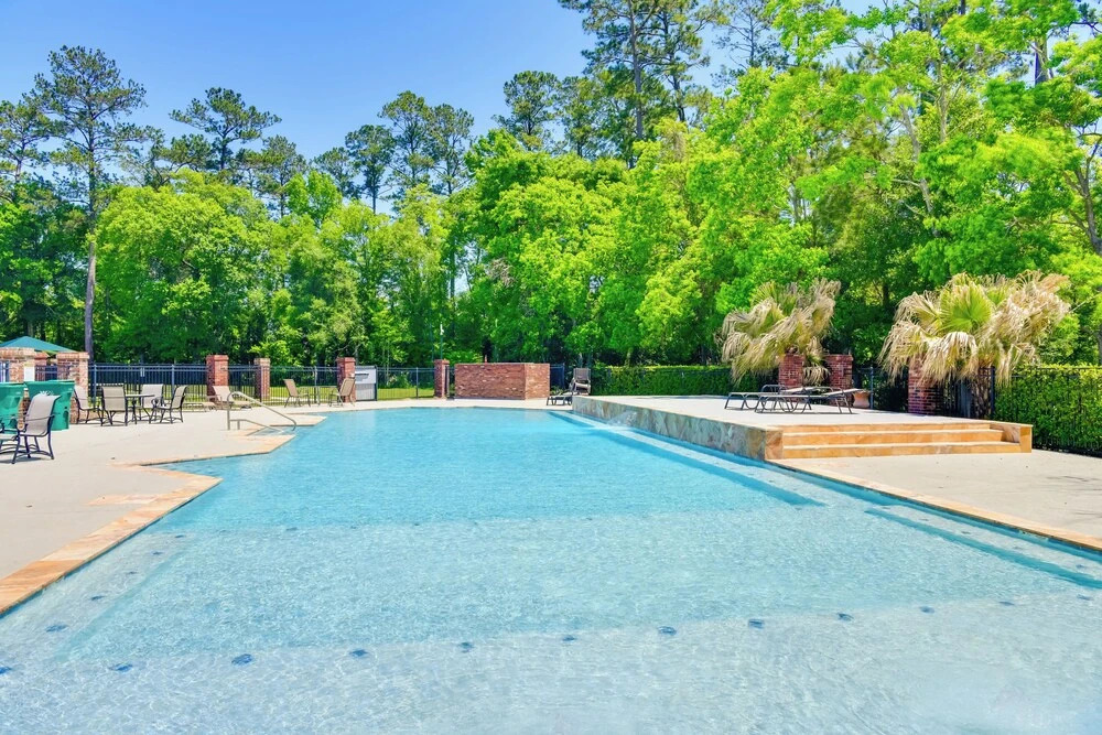 Spacious Springfield Home w/ Golf Course View!