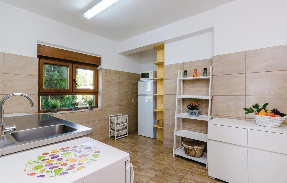 Nice Home in Orasac With Wifi and 6 Bedrooms