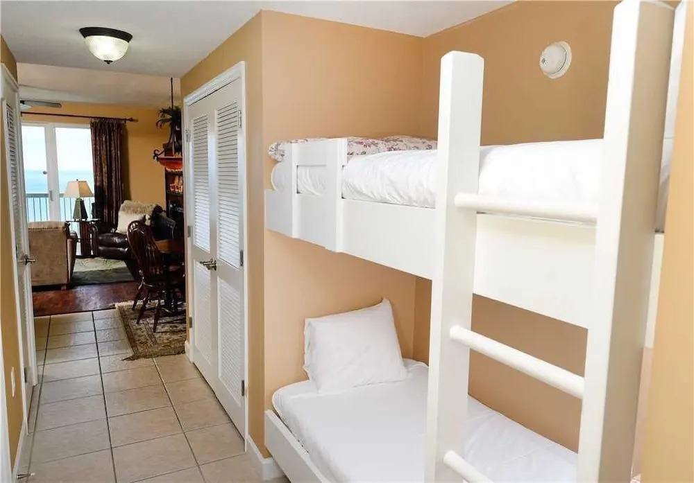 Seychelles 1307 - One Bedroom Condo
