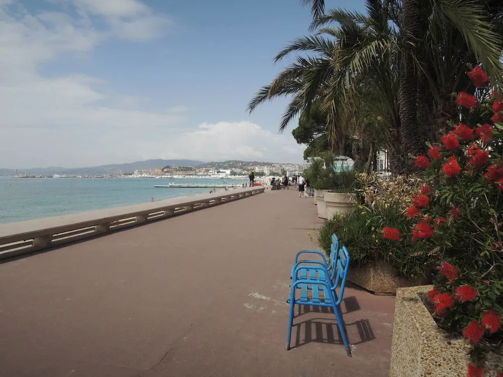 Superb Apart 6 People in the Heart of Cannes T32