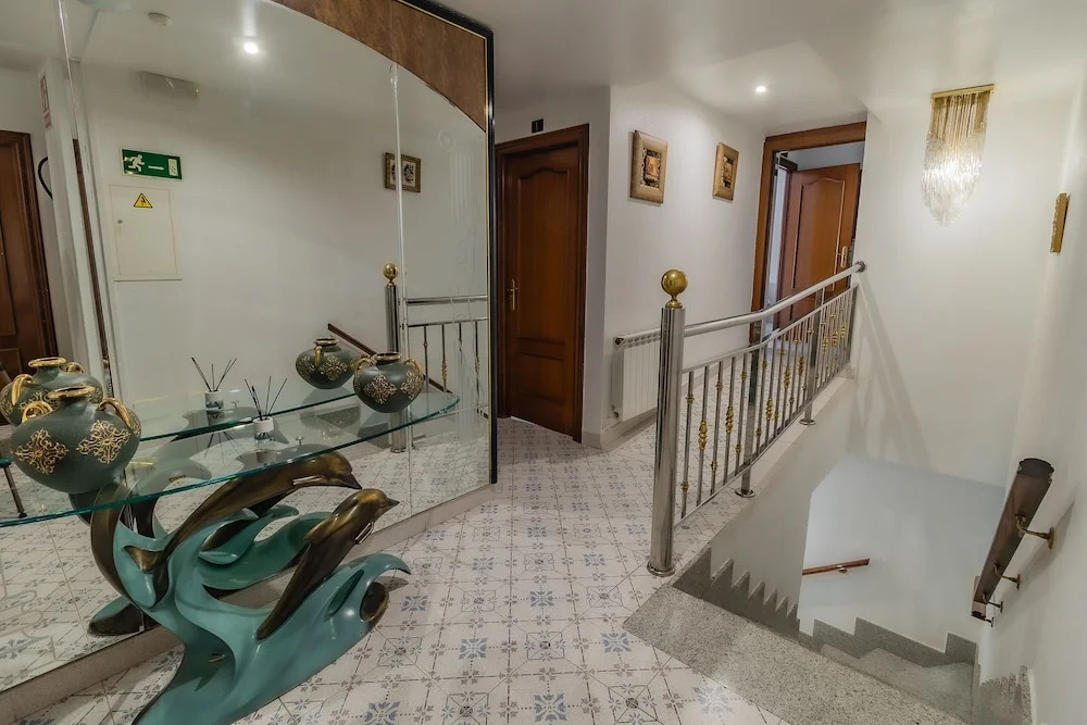 Hostal - Restaurante La Buena Villa