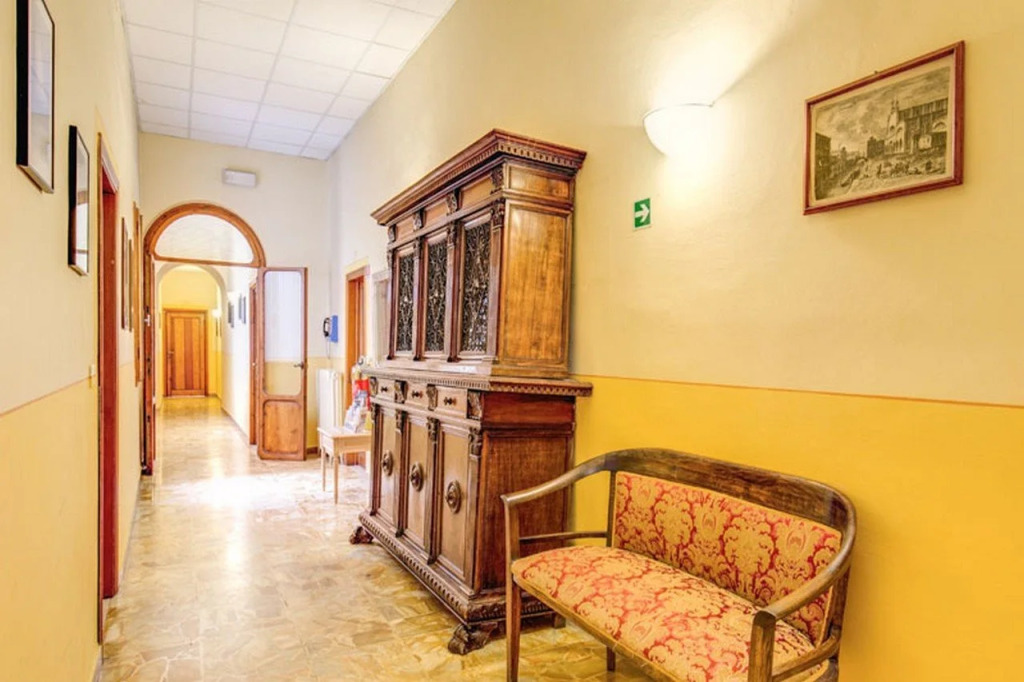 Hotel Azzi