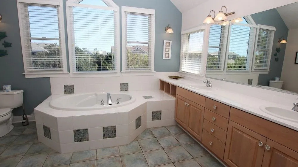 PA Paradise 1164 - 5 Br Home