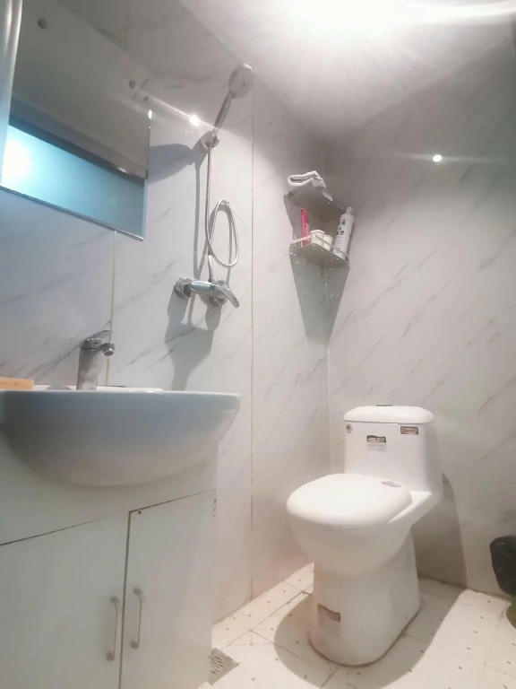 Y Hotel (Taiyuan Jiefang Road Liuxiang Kaihua Temple Metro Station)