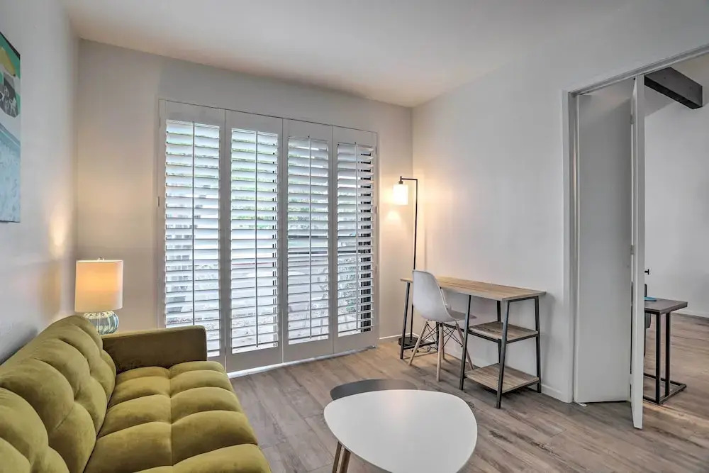 Modern Palm Springs Townhome Near Golf Courses