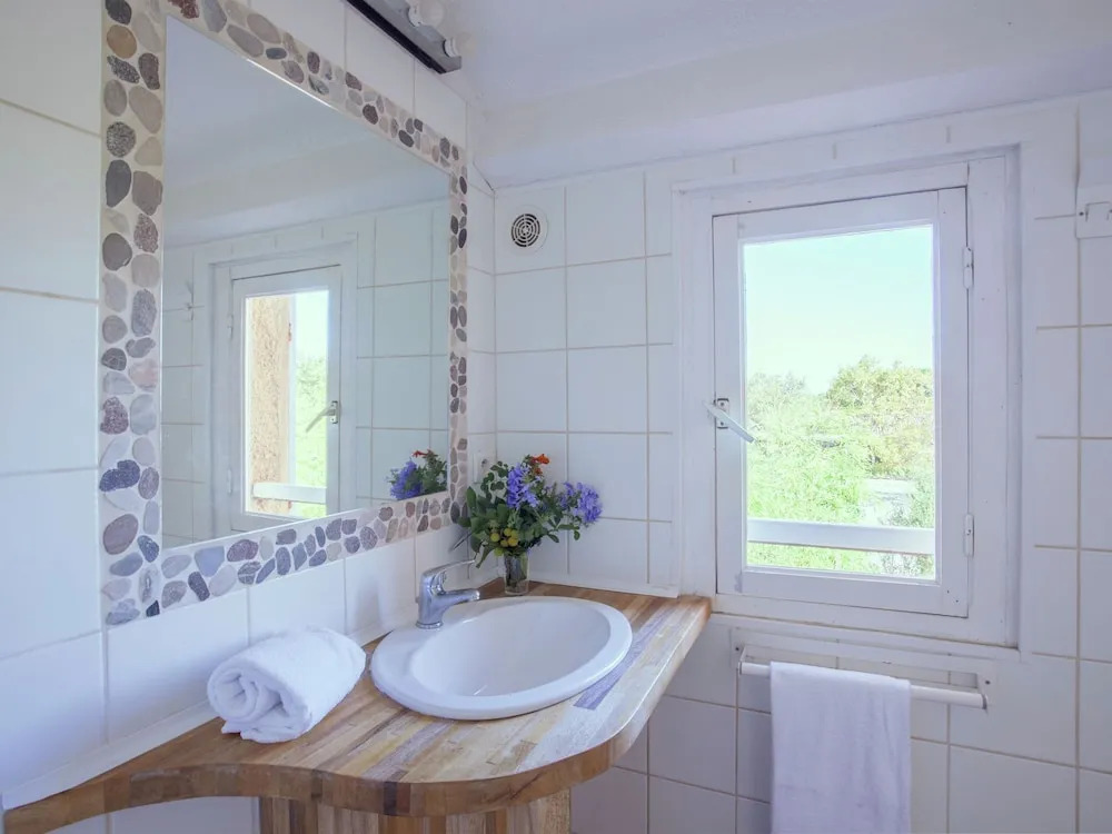 Holiday home 150m from the beach in Corsica
