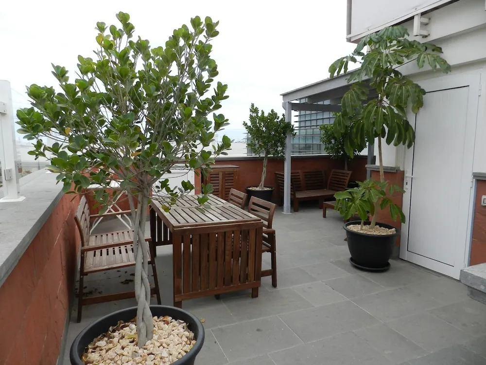 Duplex nuevo y moderno con terraza