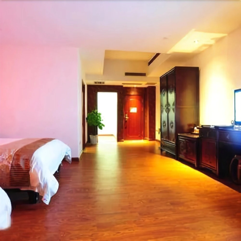 Huabao Holiday Hotel