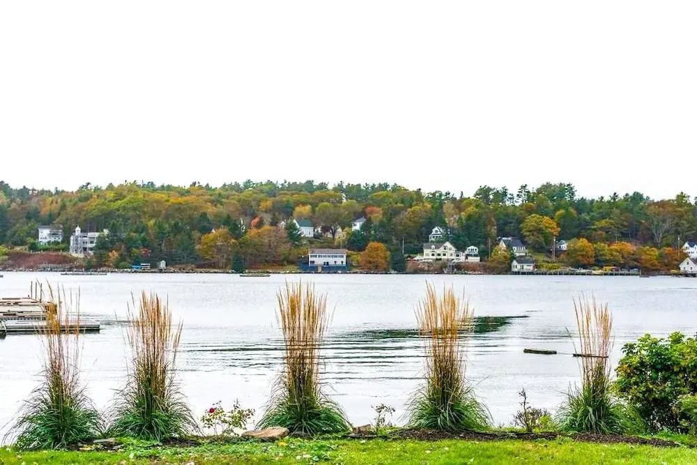 Downtown 3br On Water 3 Bedroom Home