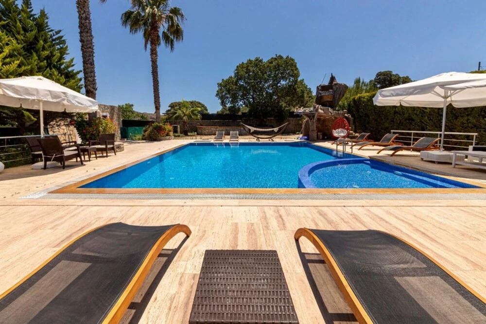 Gorgeous House With Shared Pool in Bodrum