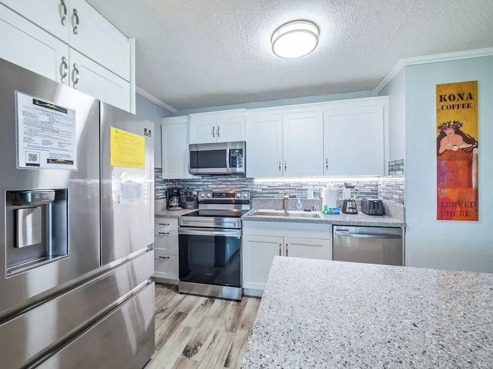 Kalanikai 118 Highly Walkable!