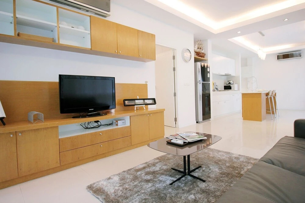 The Trees Hillside Apartment