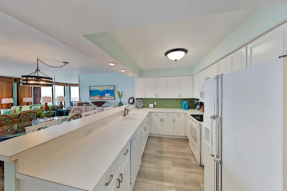 9cbeachc 3 Bedroom Condo