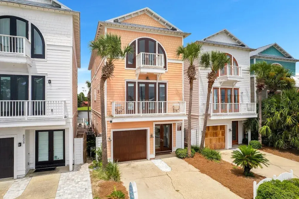 Beach Bay Getaway! Bayfront 4BR 4BA House Sleeps 12 Private Pool Boat Dock