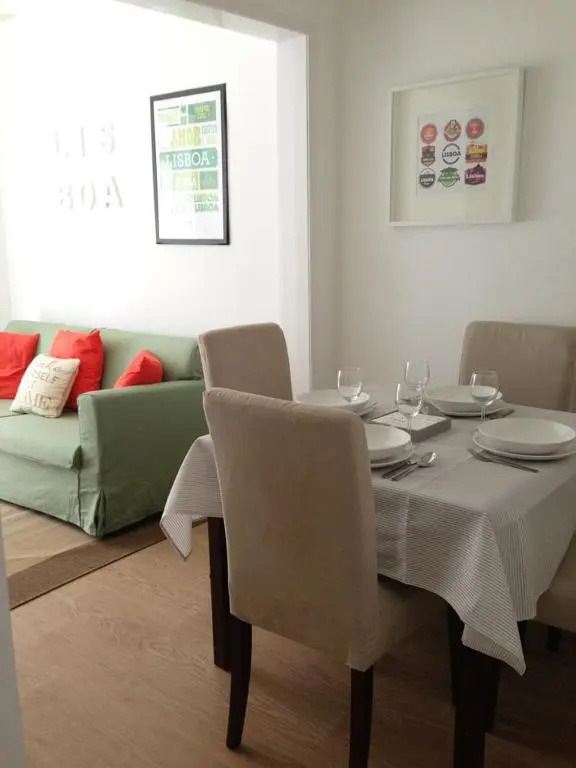 Lisbon Apartment Bairro Alto - Bica 3