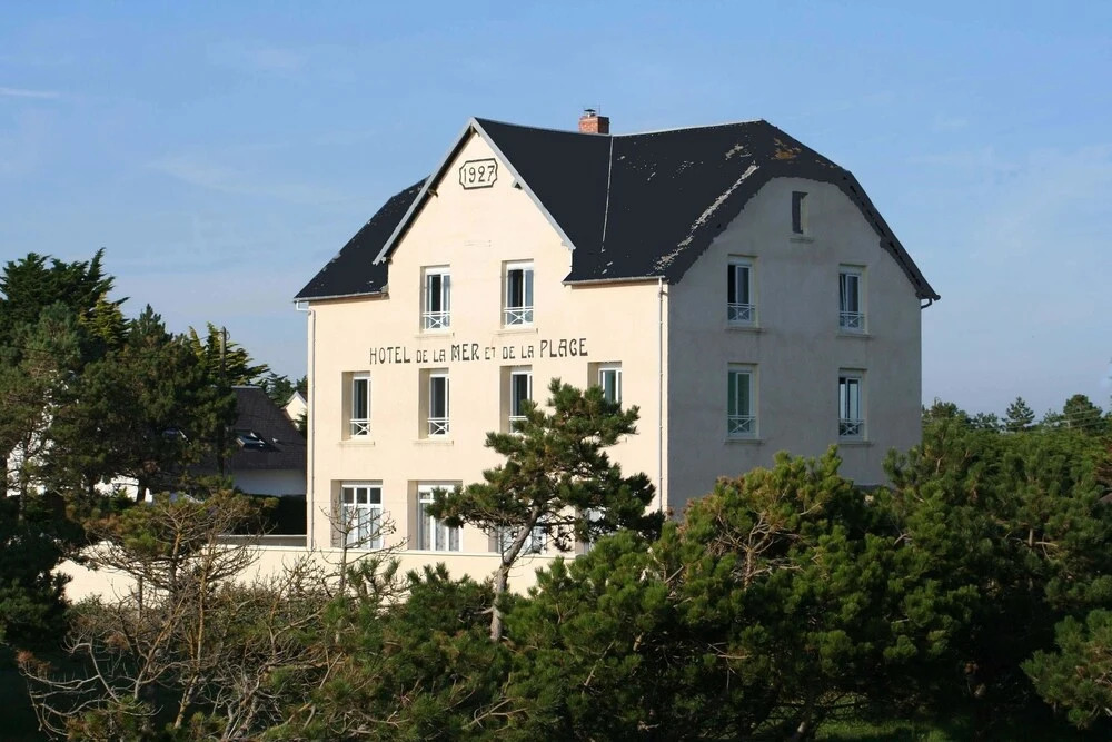 Apartment With 2 Bedrooms in Denneville, With Wonderful sea View, Encl