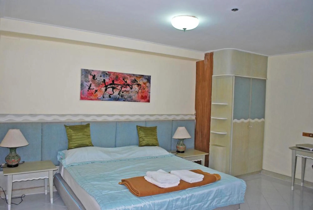 Paradise Condominium Apartments