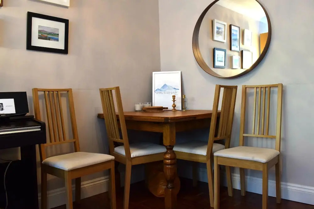 2 Bedroom Maisonette In Islington
